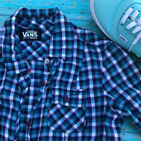 {vans} plaid long sleeve button-up - Picture 4 of 6